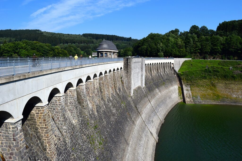 Staudamm Listertalsperre/Biggesee - ferienapartment-sauerland.de